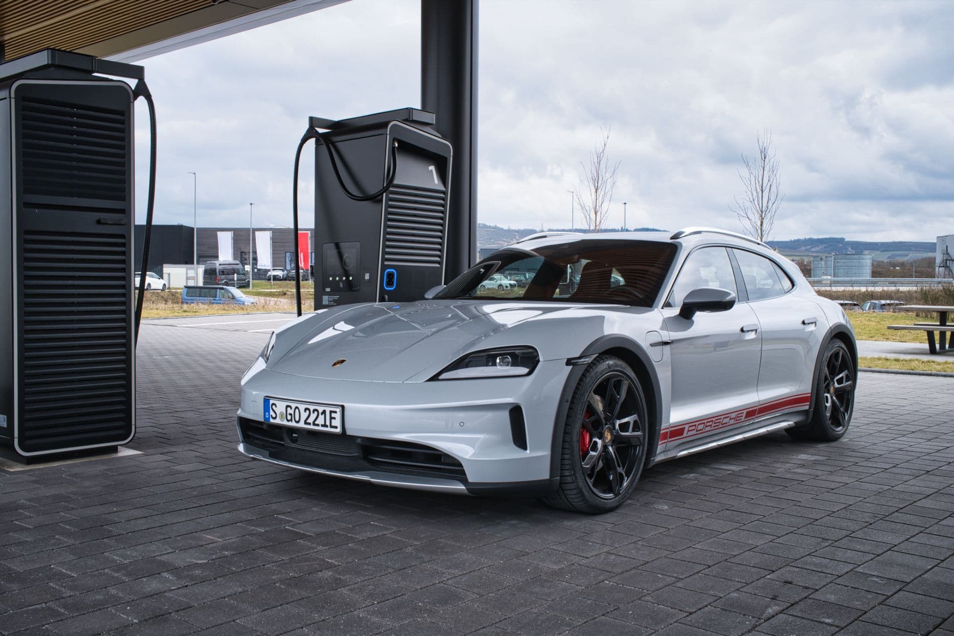 Porsche peilt trotz Absatz-Delle 26 Prozent Elektroanteil an