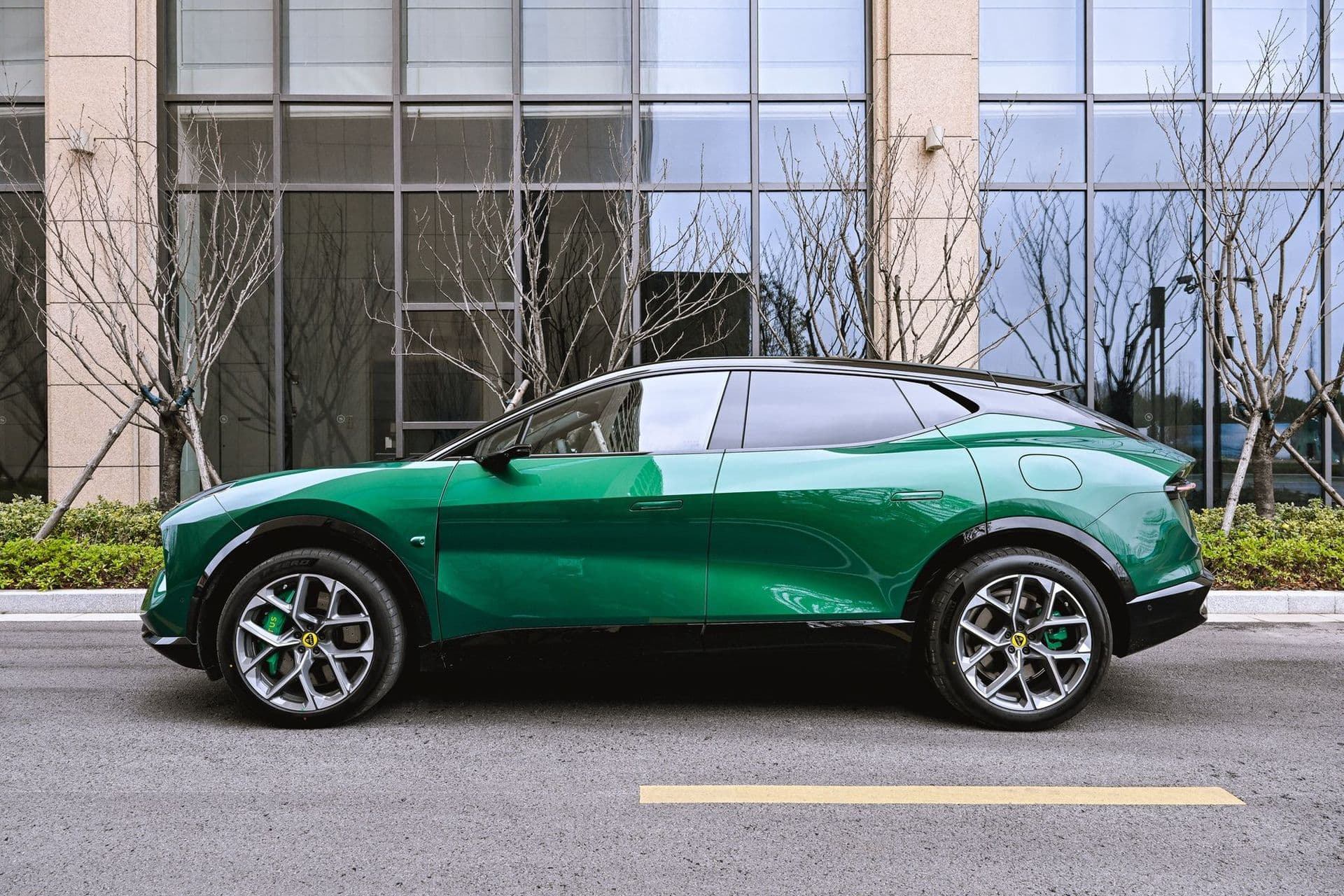 Geely-Tochter Lotus korrigiert Elektrostrategie radikal
