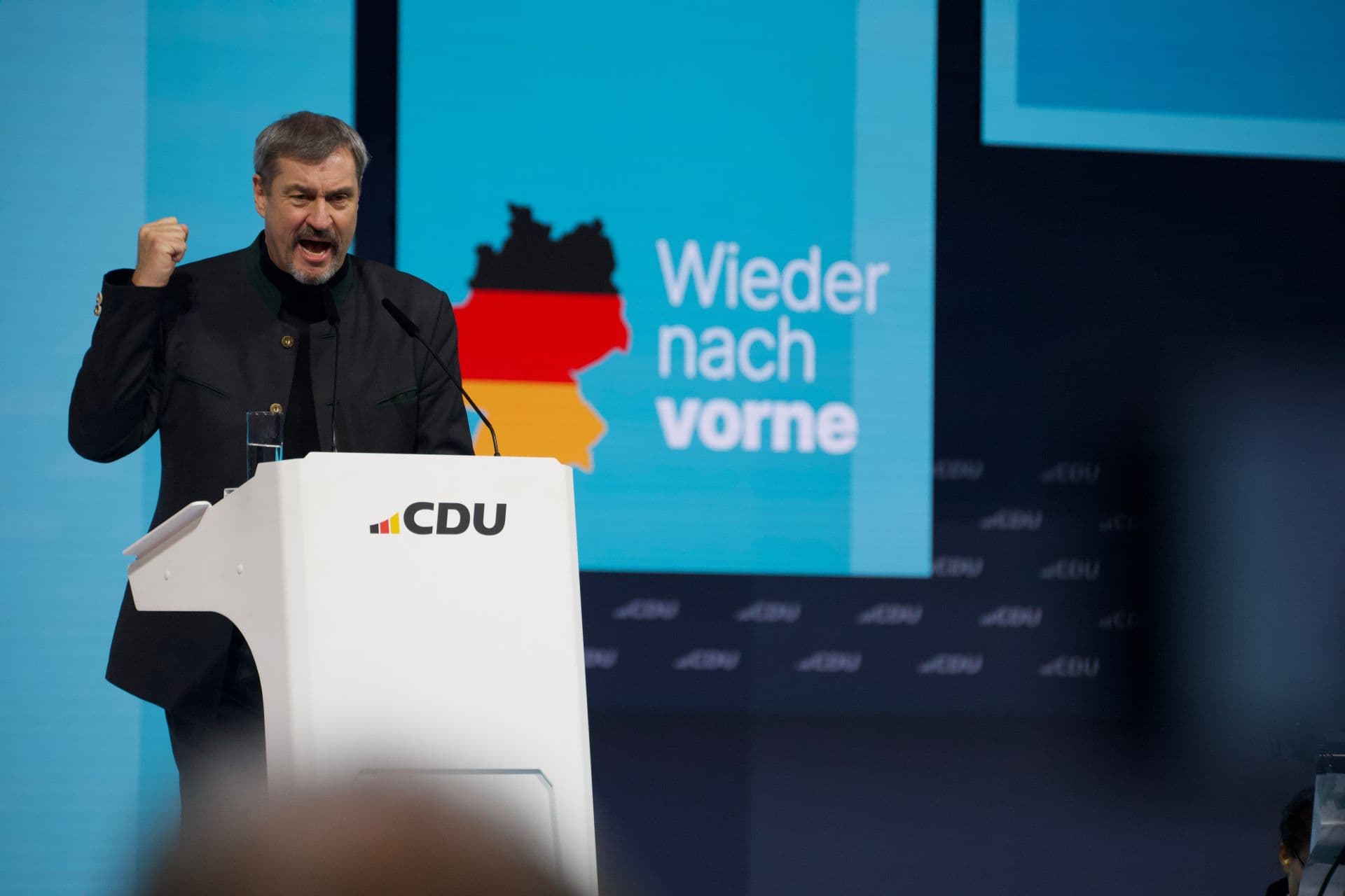 Union will mehr Verbrenner – Klimaziele wackeln