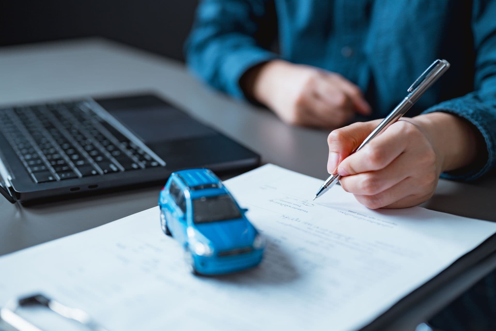 ZDK: Unklare E-Autoprämie bremst Käufe und schadet Vertrauen