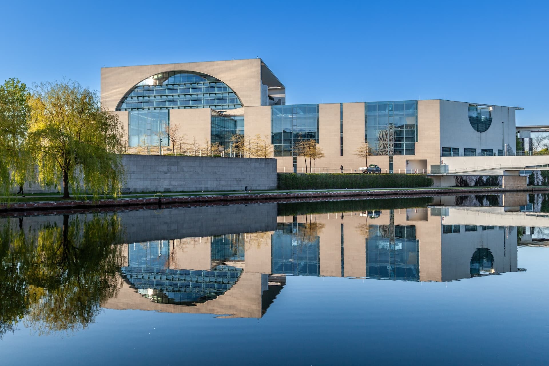 Bundesregierung fordert massiv Lockerungen für Verbrenner
