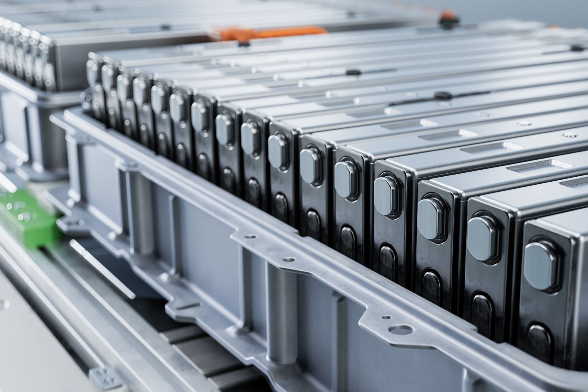 LFP-Batteriekosten: Halbierung auf 23 Euro je kWh möglich