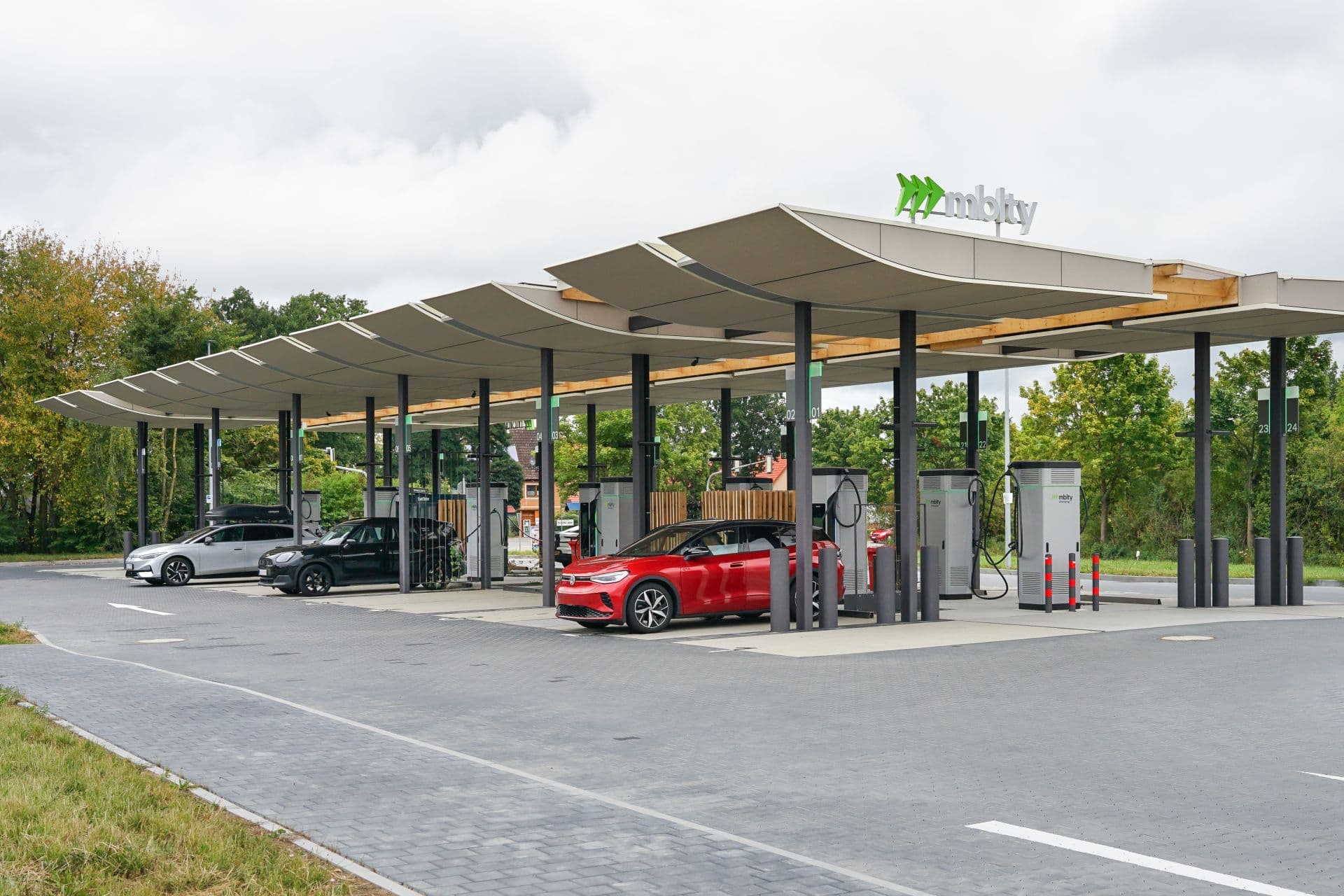 E-Auto-Nachfrage weltweit zwei Monate in Folge gestiegen