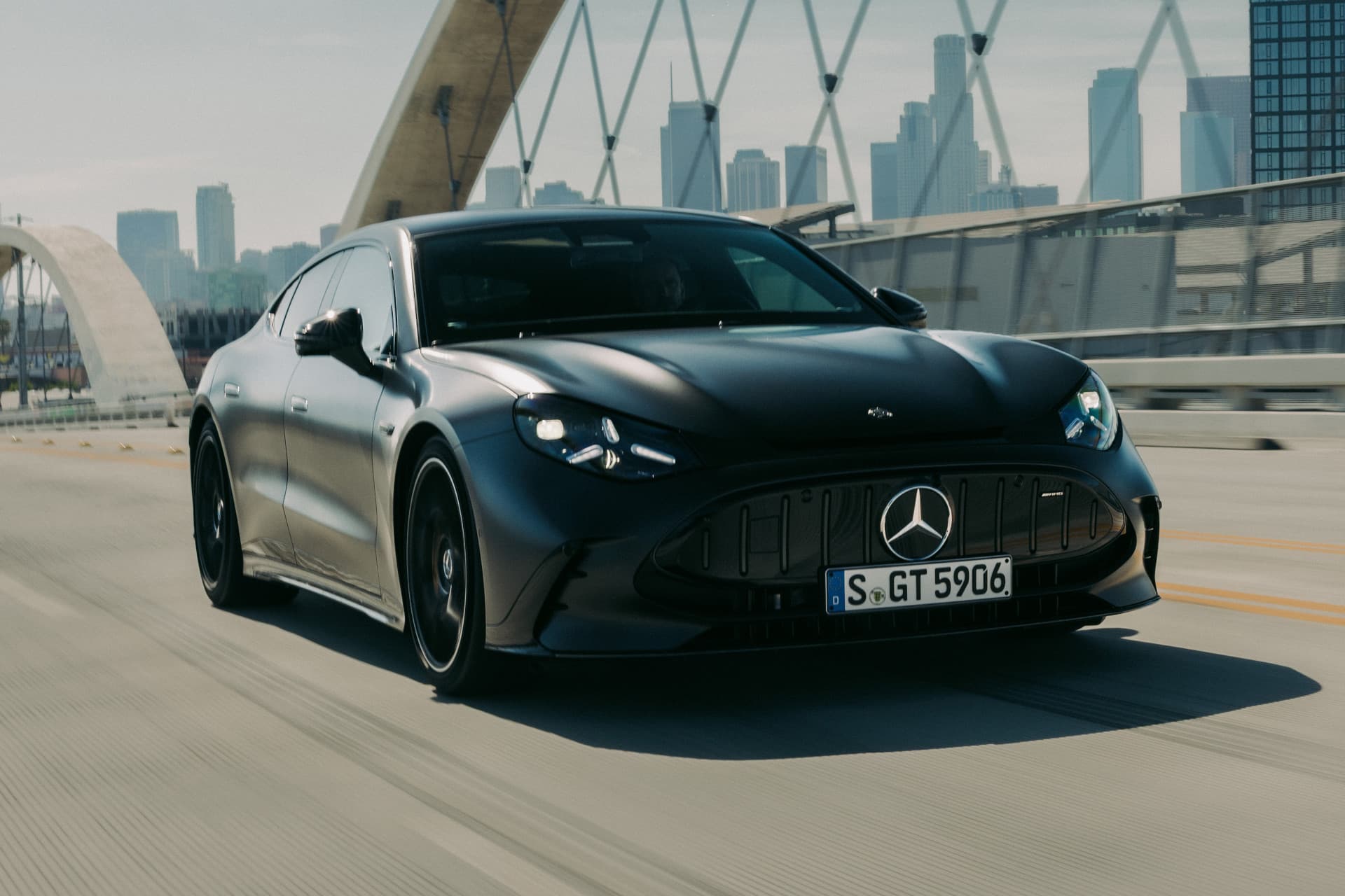 „Lademonster“ Mercedes-AMG GT 4-Türer Coupé startet