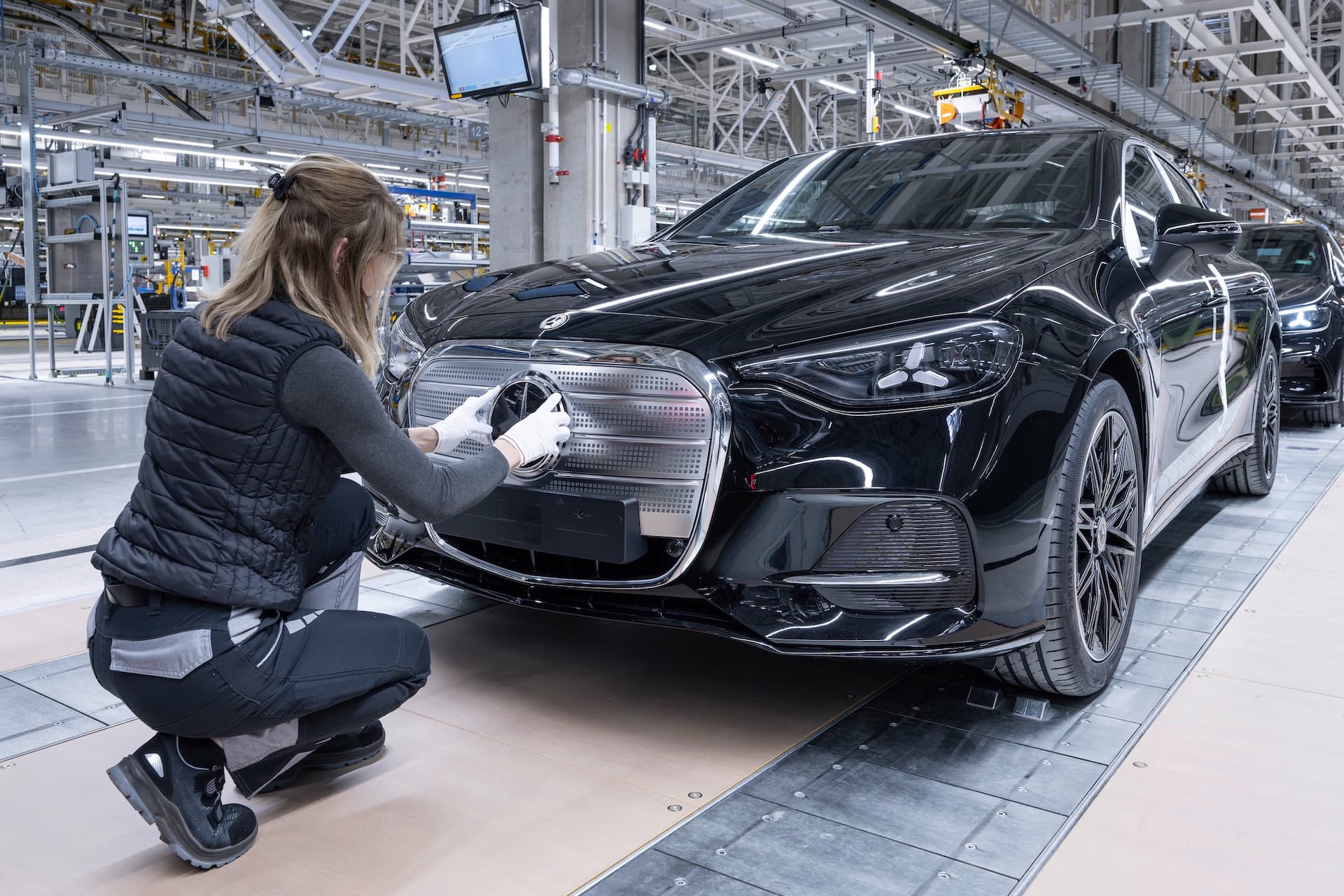 Mercedes eröffnet Werkserweiterung im ungarischen Kecskemét