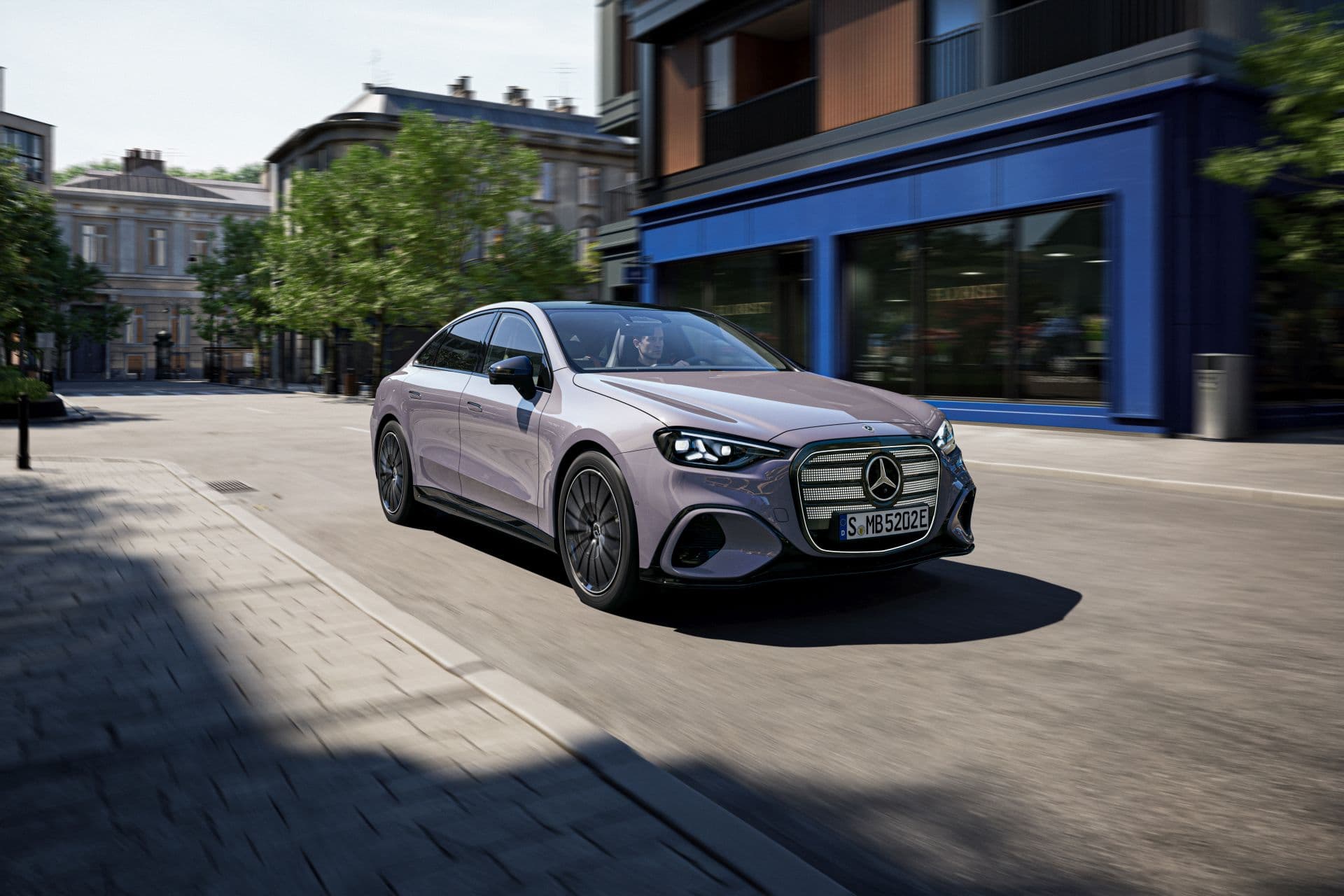 Mercedes-Benz: Elektroautos legen deutlich zu, Umsatz sinkt