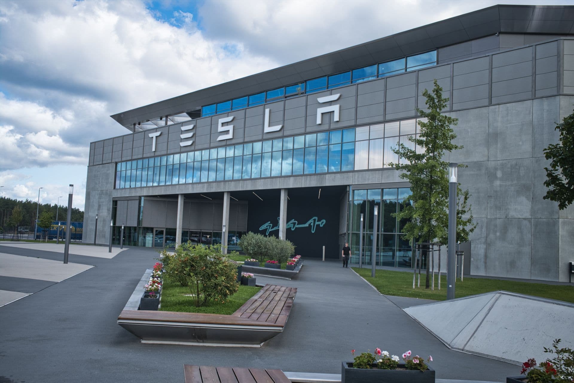 Tesla startet 2027 eigene Zellfertigung in Grünheide