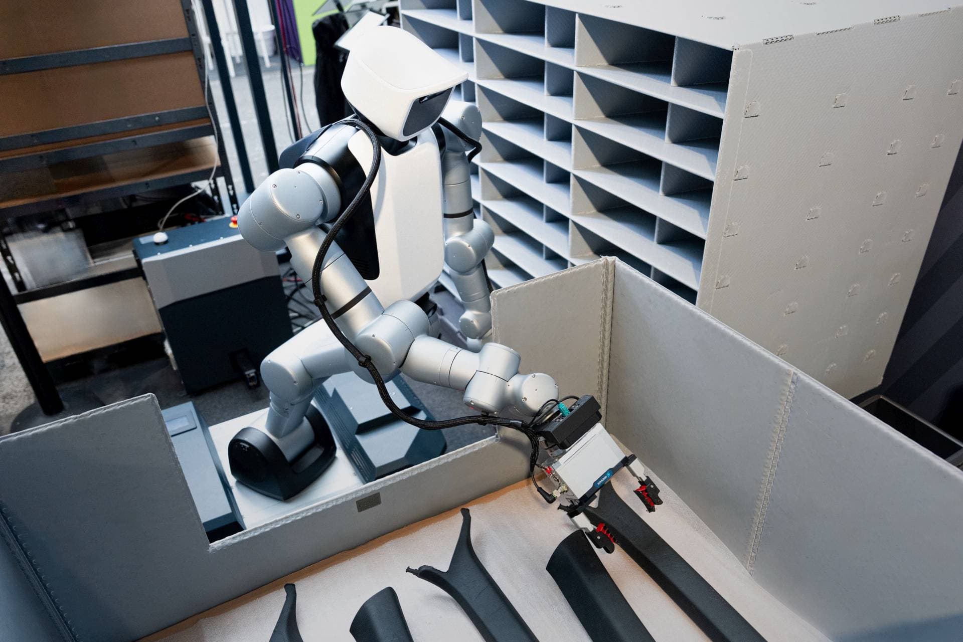 Humanoide Roboter übernehmen bei Audi, was lange scheiterte