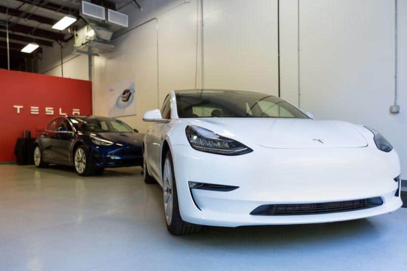 Nachfrage nach Tesla Model 3 legt China Webseite lahm