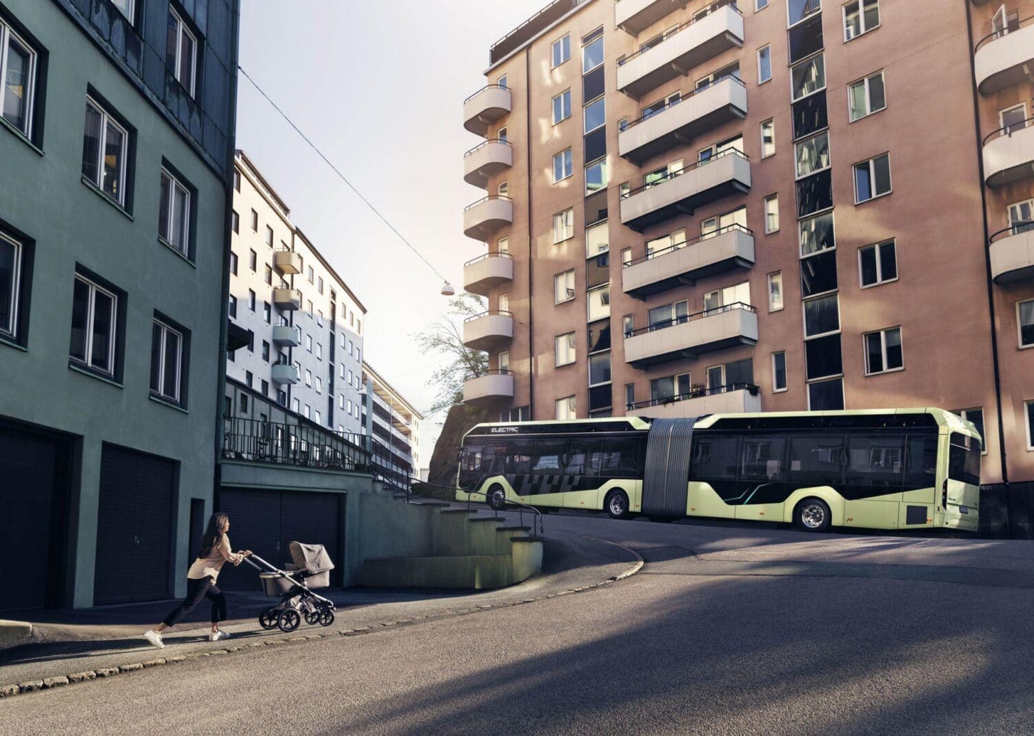 Volvo nimmt ersten Elektro-Gelenkbus in Serie
