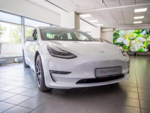 So liefert Tesla das Model 3 in den Niederlande aus