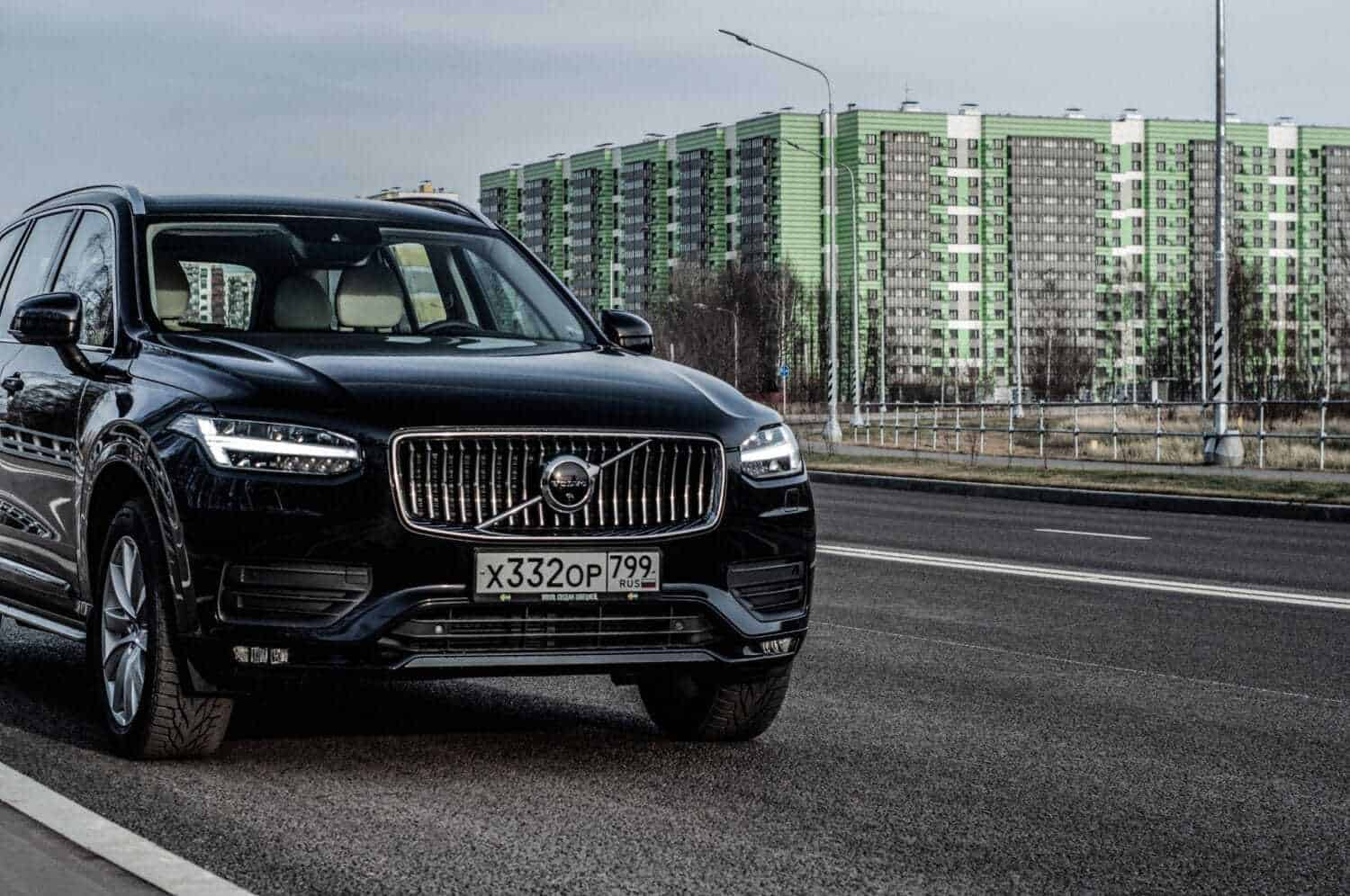 Volvo bereitet sich auf den vollelektrischen XC90 Recharge vor