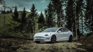 Tesla Model 3 erhält dank Lightyear ein Solardach