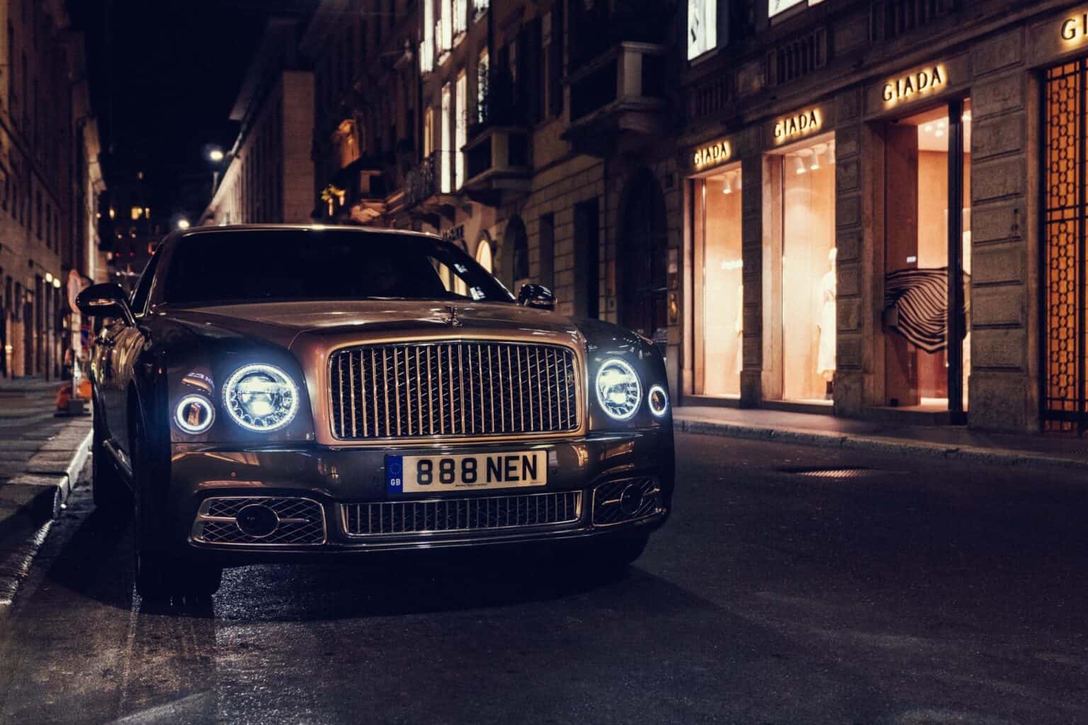 „Volle Kraft voraus“: Corona beschleunigt Elektrifizierung bei Bentley