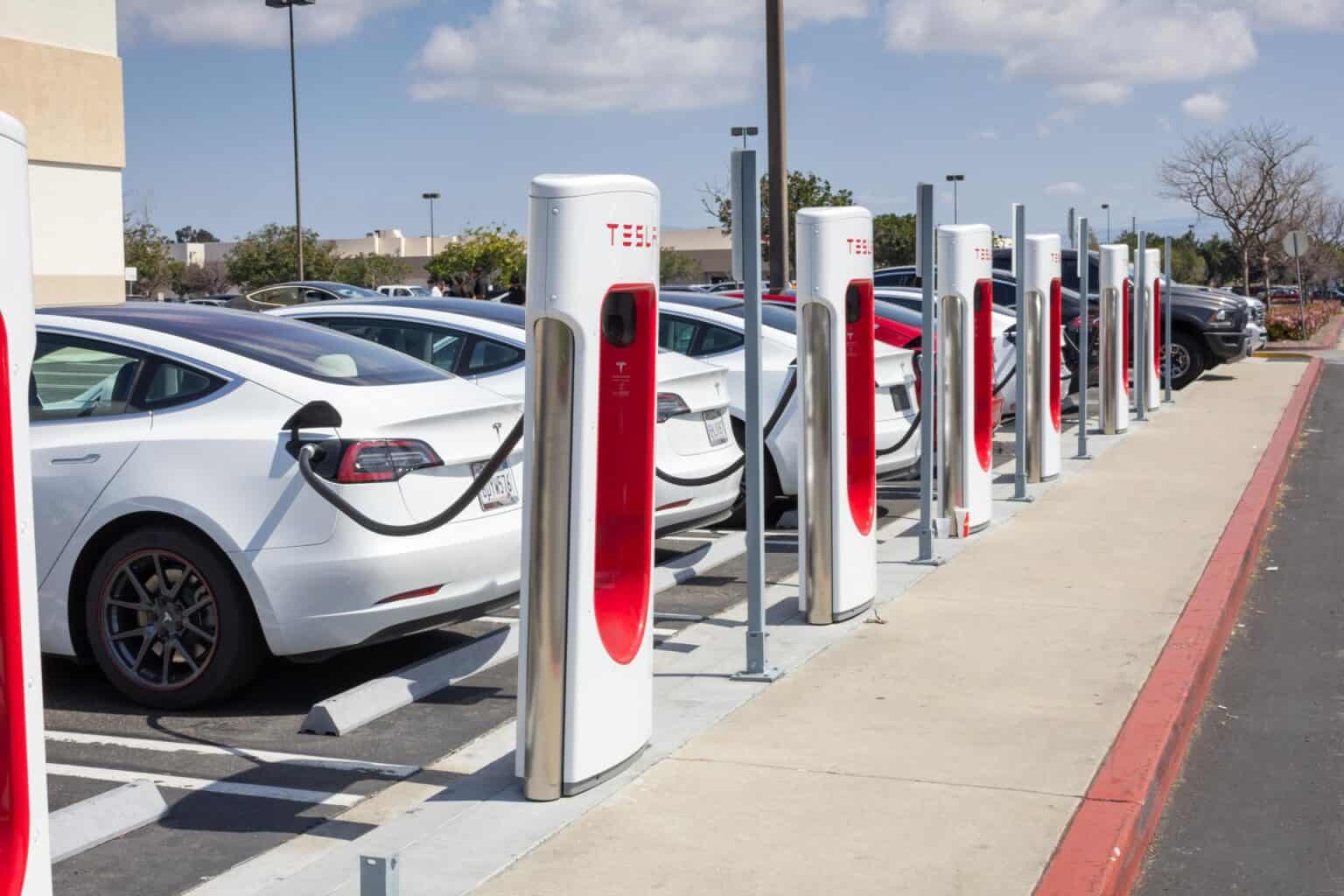 Tesla feiert 2.000 Supercharger-Standorte weltweit