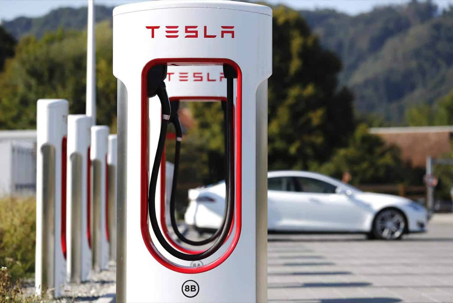 Tesla wartet auch bei Ausbau des Supercharger-Netzes mit deutlichem Wachstum auf