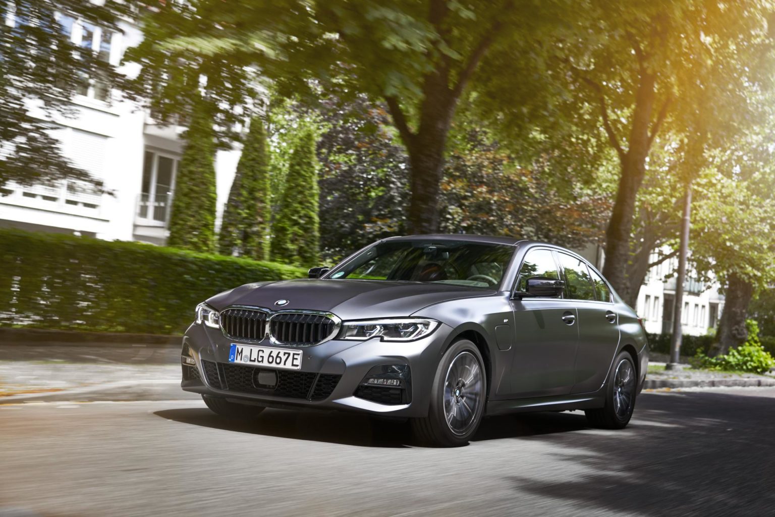 BMW PHEV-Rückruf: Maßnahme zur Fehlerbehebung soll Mitte November zur Verfügung stehen