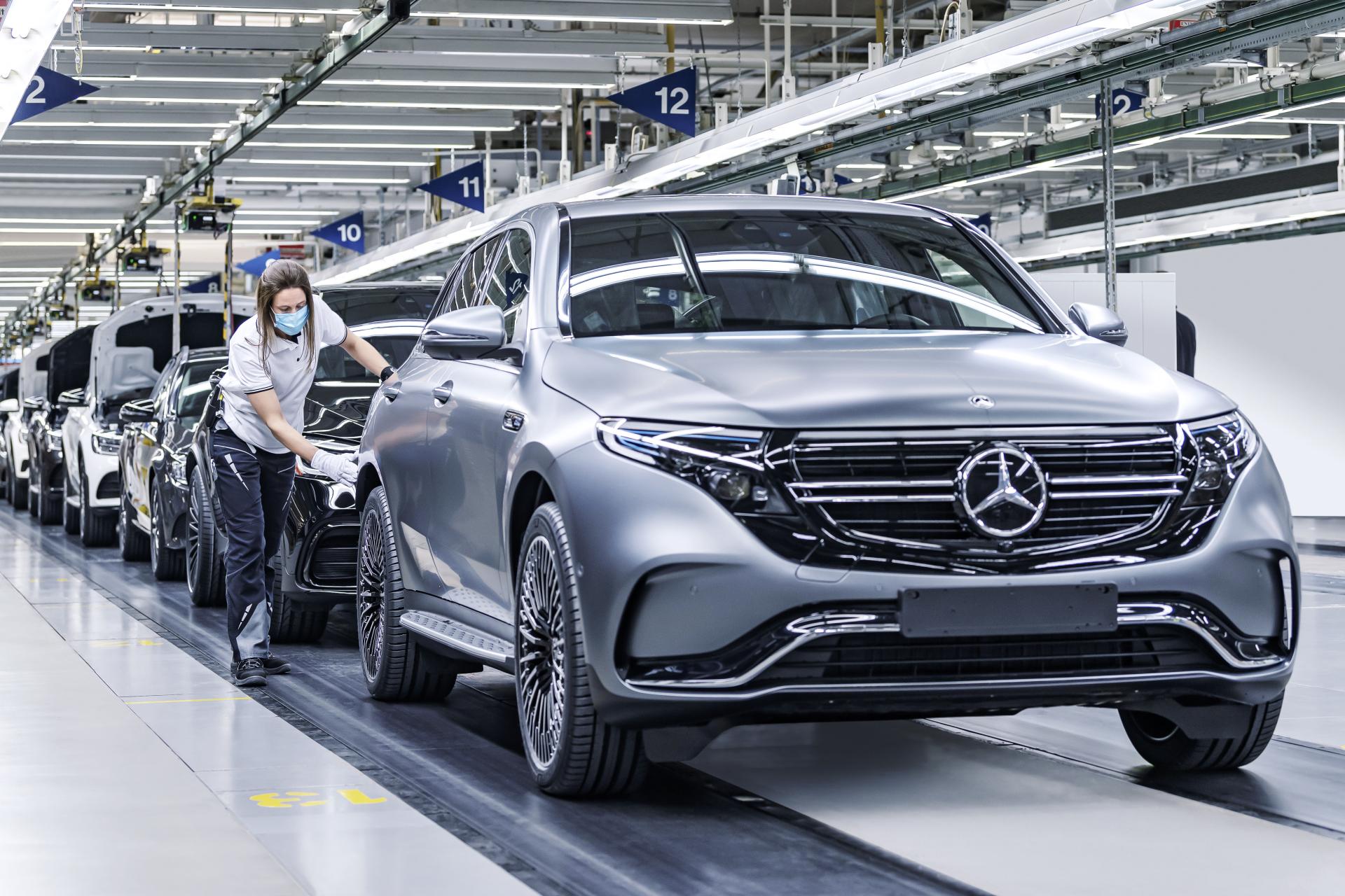 Daimler setzt 2021 auf mehr Luxus und weniger Kosten