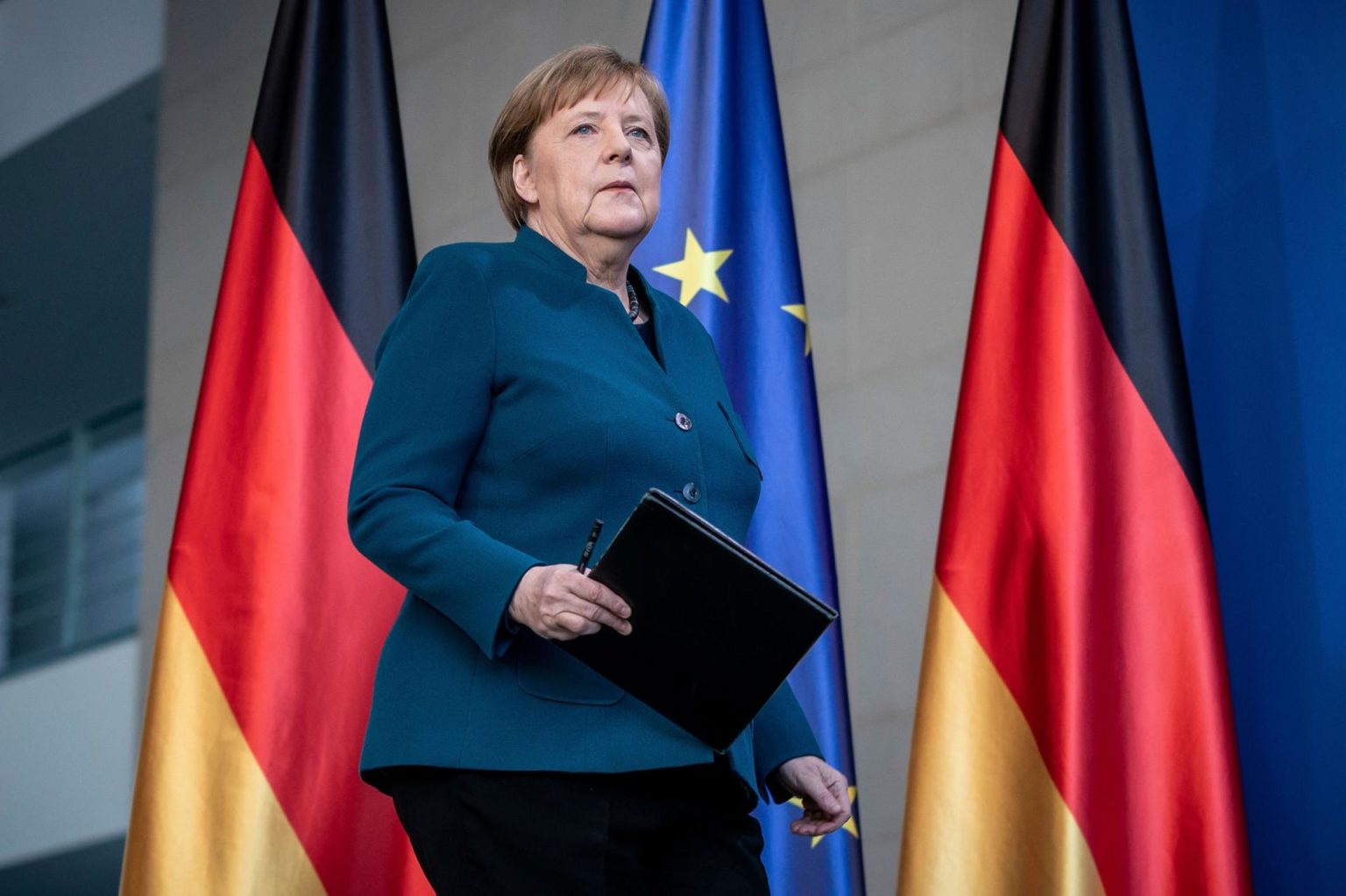 Merkel plädiert für möglichst schwaches CO2-Ziel für 2030