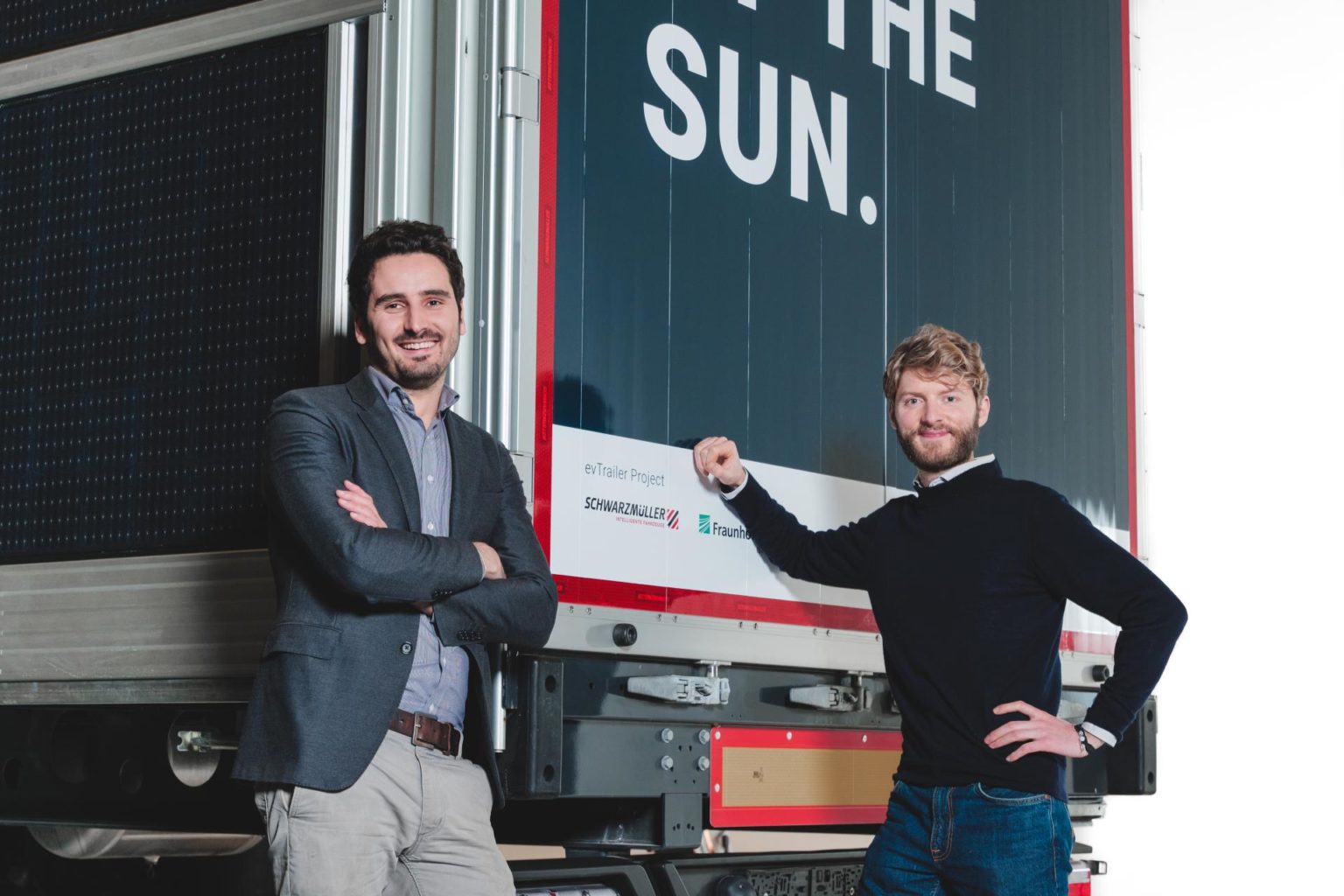 Sono Motors stellt Solar-Auflieger für LKW vor