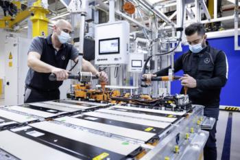 Mercedes-EQ startet Produktion von Batteriesystemen für den EQS