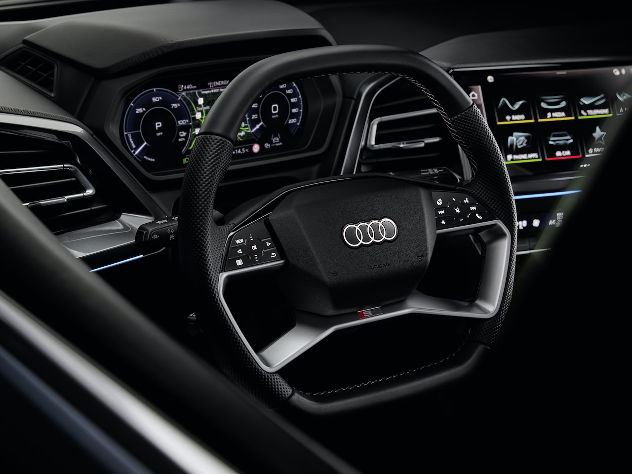 Audi-Elektroauto-Q4-e-tron-Innenraum-Cockpit