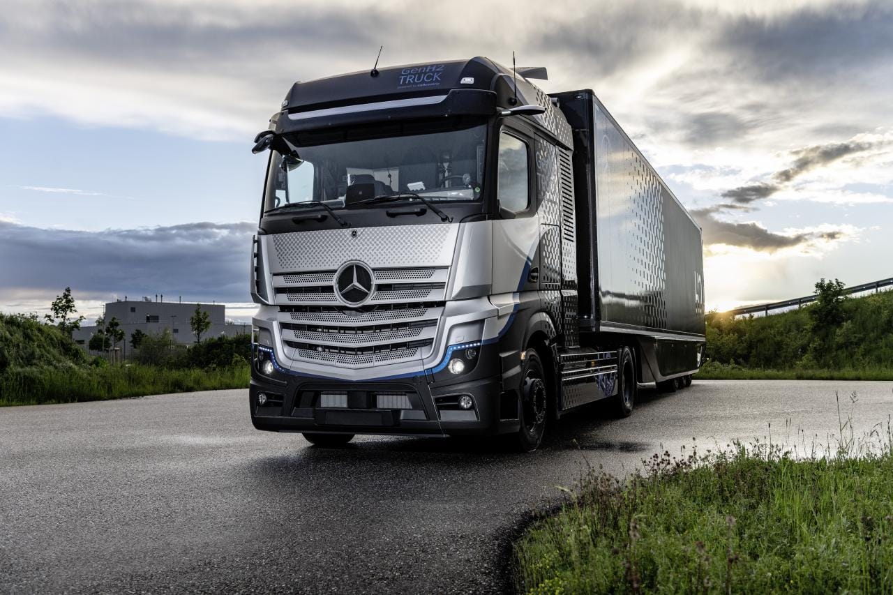Daimler Truck und Shell machen Druck für Wasserstoff-Lkw