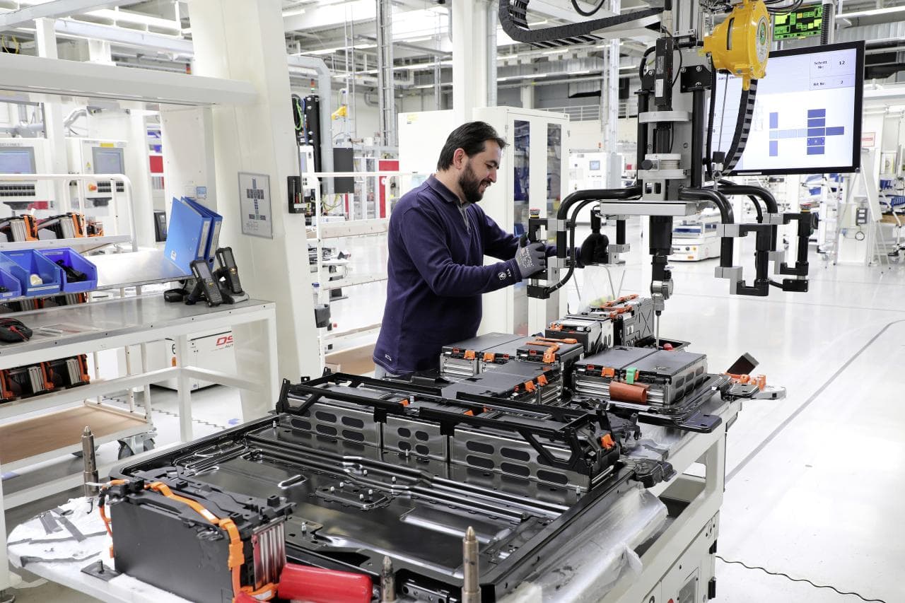 Batteriezellen-Lieferant Farasis verliert CEO an VW & deutsches Werk steht womöglich vor dem Aus