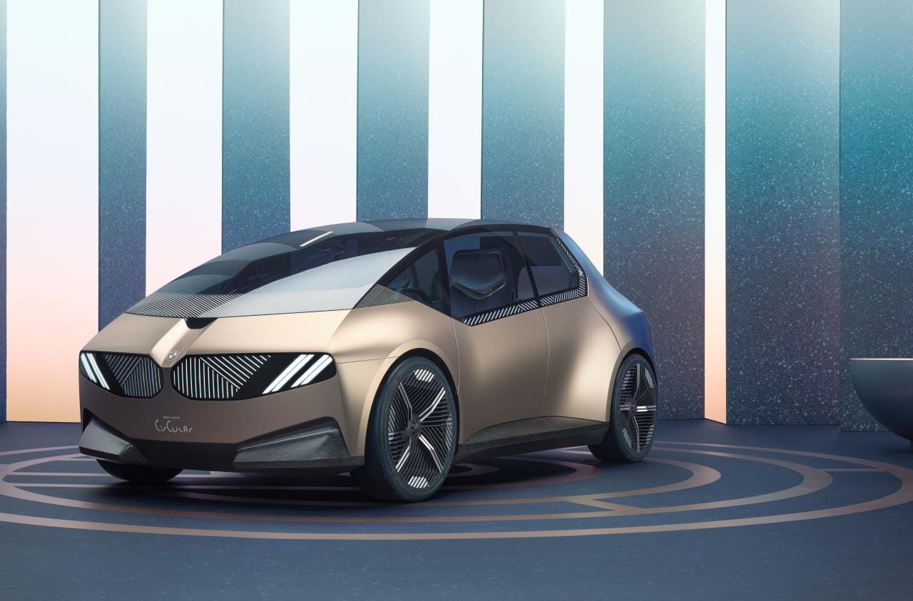 BMW i Vision Circular: Kompakter Stromer mit konsequentem Fokus auf Nachhaltigkeit und Luxus