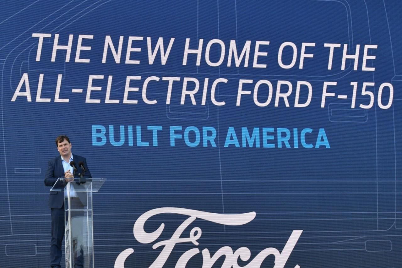 Ford-Chef schwört Mitarbeiter auf harte Konkurrenz-Situation ein