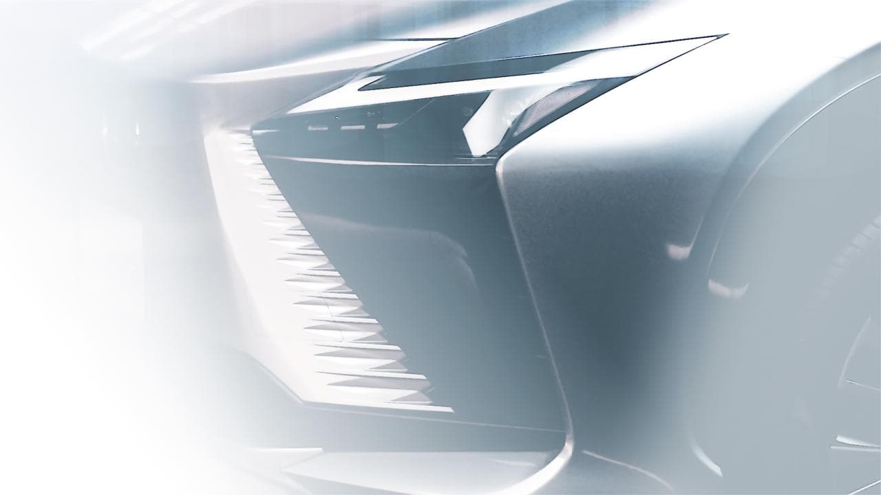 Lexus RZ: Elektro-Crossover RZ mit „unglaublicher“ Fahrdynamik