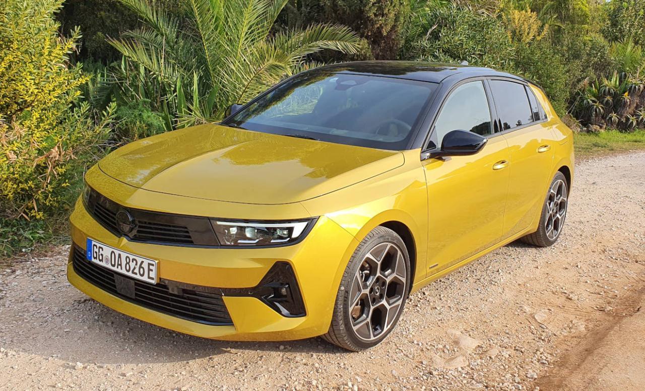 Opel Astra Plug-In-Hybrid: Mit dem Blitz im Bunde