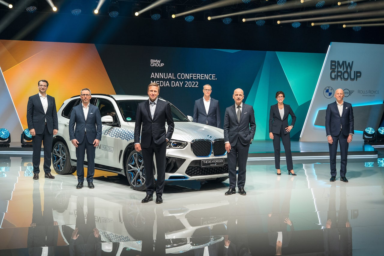 BMW Group beschleunigt technologischen Wandel für nachhaltige Zukunft