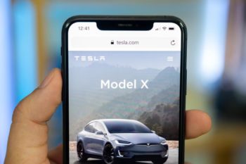 Studie sieht Tesla führend beim Online-Autoverkauf und deutsche Hersteller abgehängt
