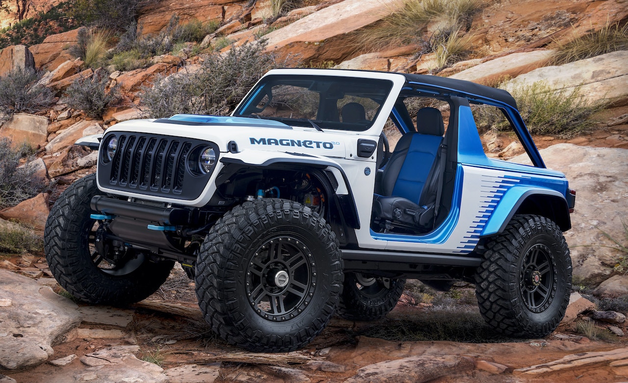 Jeep schickt Elektro-Konzeptfahrzeuge zum Härtetest in die Felswüste