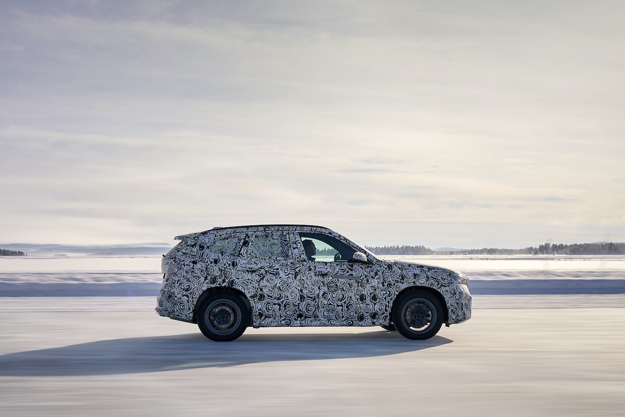 Rein elektrischer BMW iX1 nach Wintertest in finaler Entwicklungsphase