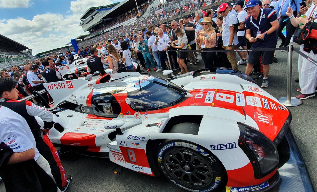 Toyota in Le Mans: Mit Doppelherz zum Doppelsieg