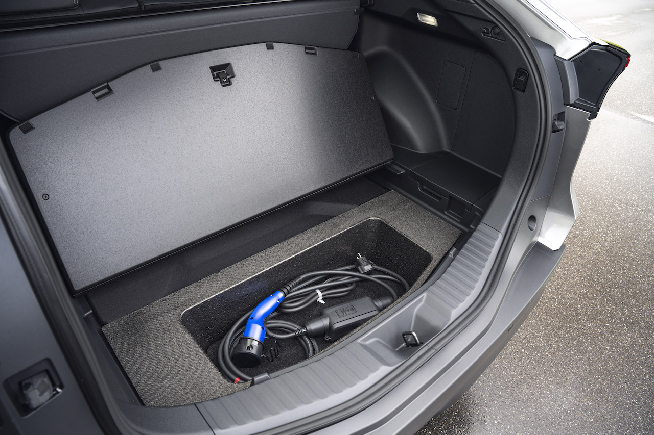 Toyota: Umfassende Details zum neuen Elektro-SUV bZ4X