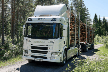 Scania-SCA-Elektro-Lkw-Holztransport
