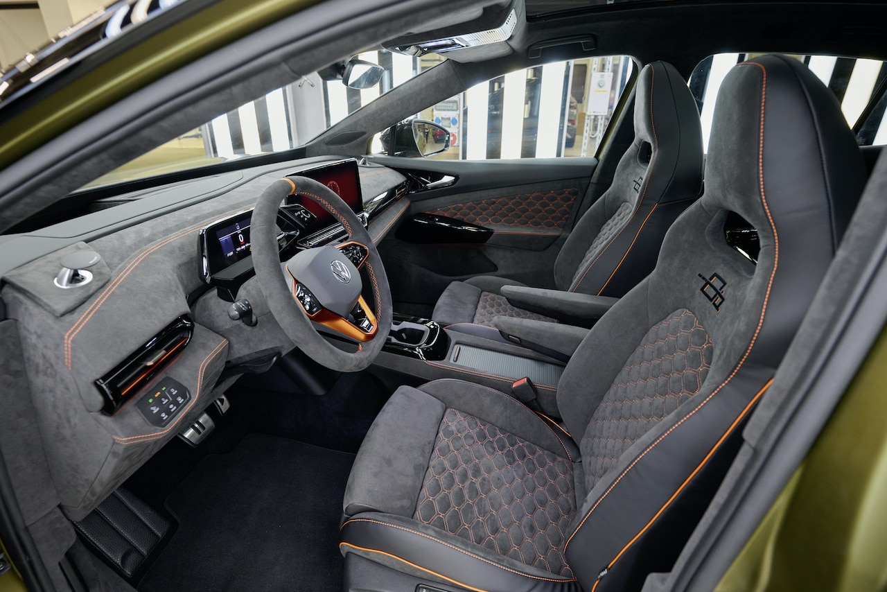 VW-Elektroauto-ID5-GTX-Xcite-Cockpit
