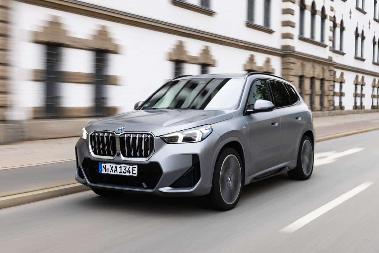 BMW Konzern steigert 2022 E-Auto Absatz um 107,7 Prozent