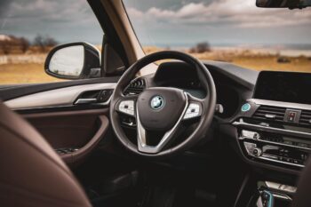 BMW liefert 2022 in China 95 Prozent mehr E-Autos als 2021 aus