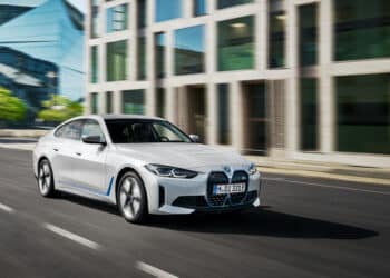 BMW-i4-Hyundai-Ioniq-6-Test
